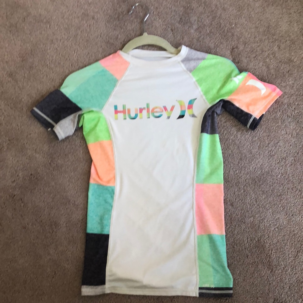 Hurley Rash guard